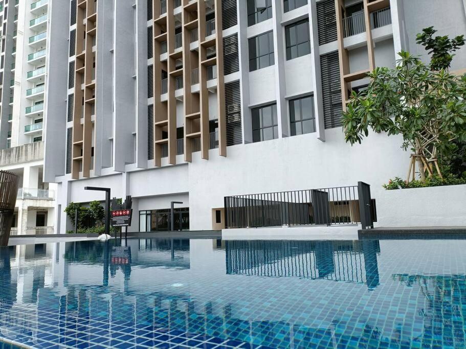 Sky Trees 4 Guests High Floor Nflix Hbo Disney Garden View A1801 Johor Bahru Exterior foto