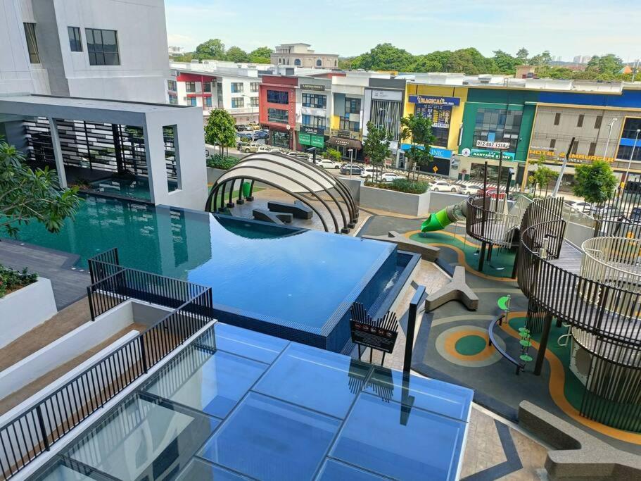 Sky Trees 4 Guests High Floor Nflix Hbo Disney Garden View A1801 Johor Bahru Exterior foto