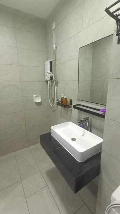 Sky Trees 4 Guests High Floor Nflix Hbo Disney Garden View A1801 Johor Bahru Exterior foto